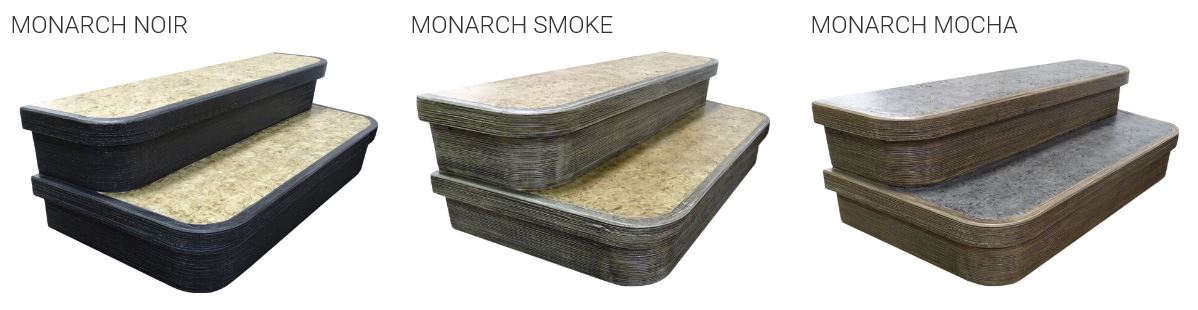 Monarch step accessory for hot tubs